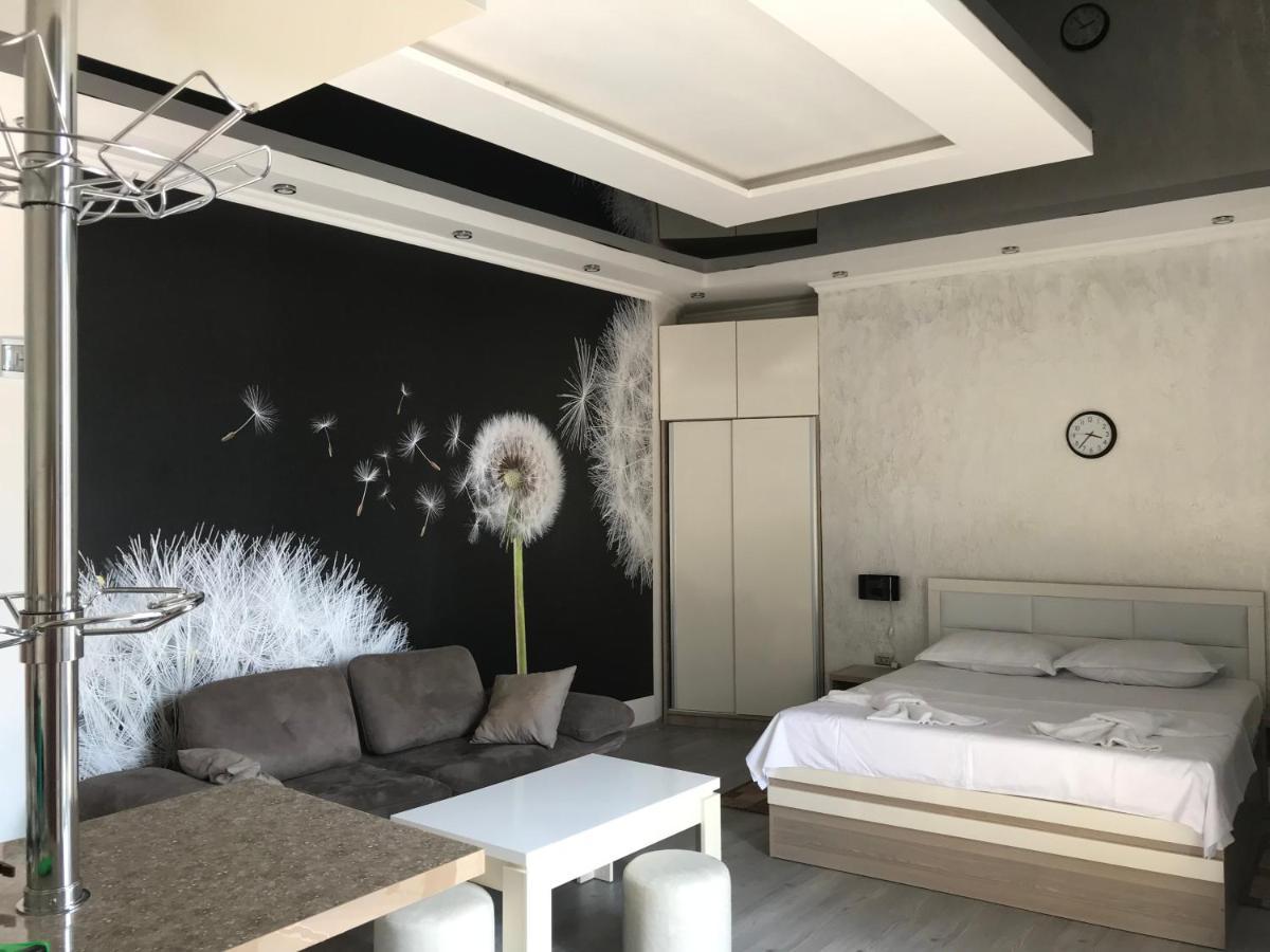 Hotel Chaika Kobuleti Exteriör bild