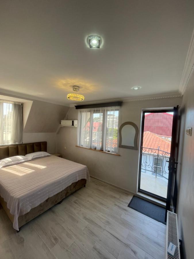 Hotel Chaika Kobuleti Exteriör bild